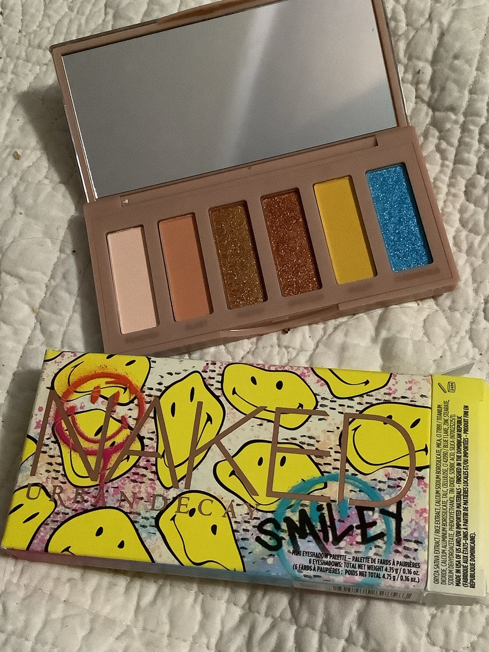 NewUrban Decay Smiley Eyeshadow Palette - Neutral, Gold, Yellow, Blue